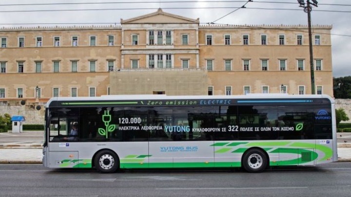 Τι απαντά η Π. Πετρόπουλος για τον άγονο διαγωνισμό των ηλεκτρικών λεωφορείων